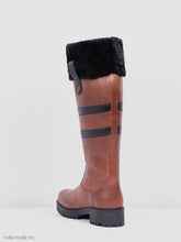 Load image into Gallery viewer, Kingsley Helsinki Gaucho Chestnut/Black Black Sheepskin 39 Regina Sole